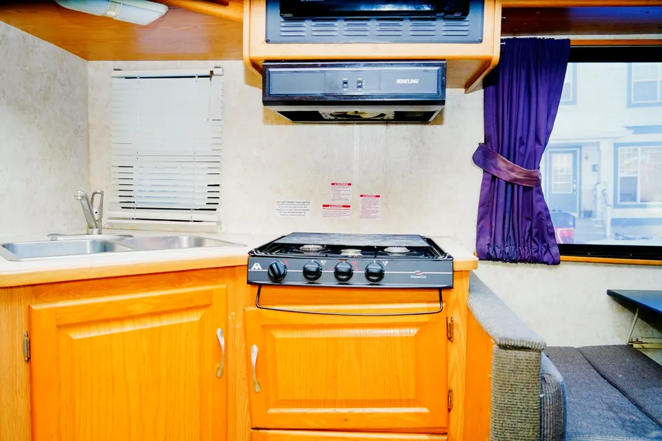 Large Motorhome with everything for your Rockies adventure