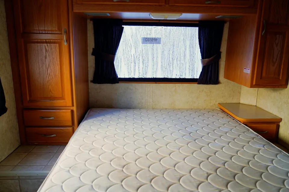 Large Motorhome with everything for your Rockies adventure
