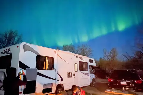 Large Motorhome with everything for your Rockies adventure