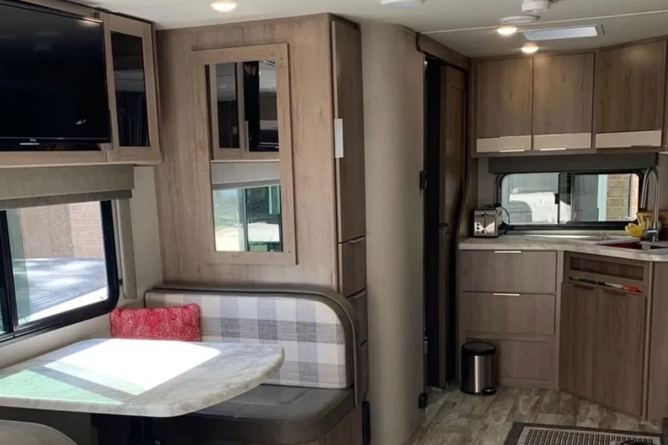 Michel 's Imagine Grand Design 22MLE Travel Trailer