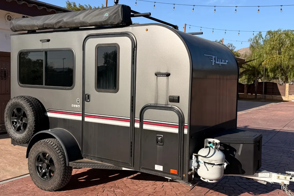 Rancho's inTech Flyer Explore Micro Trailer
