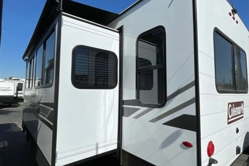 Private enterance  32’ Coleman Travel Trailer 