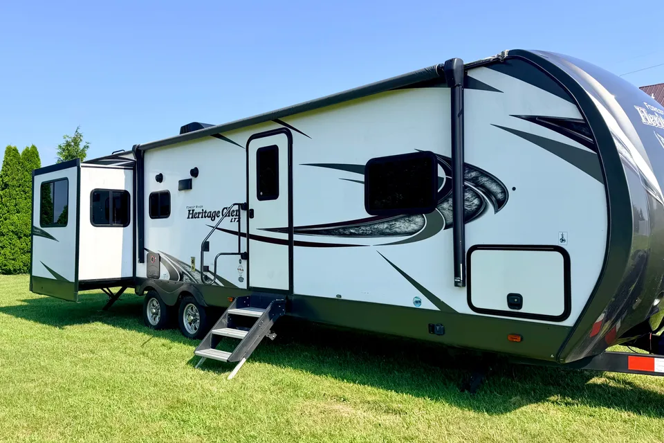 Forest River Heritage Glen Wildwood Travel Trailer