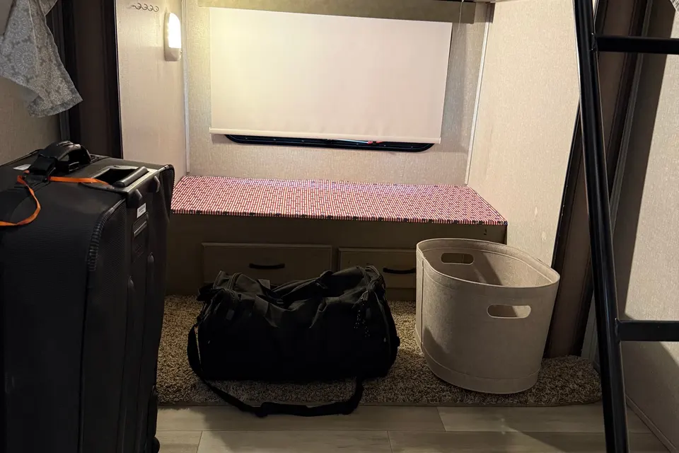 5th Wheel Luxury Living