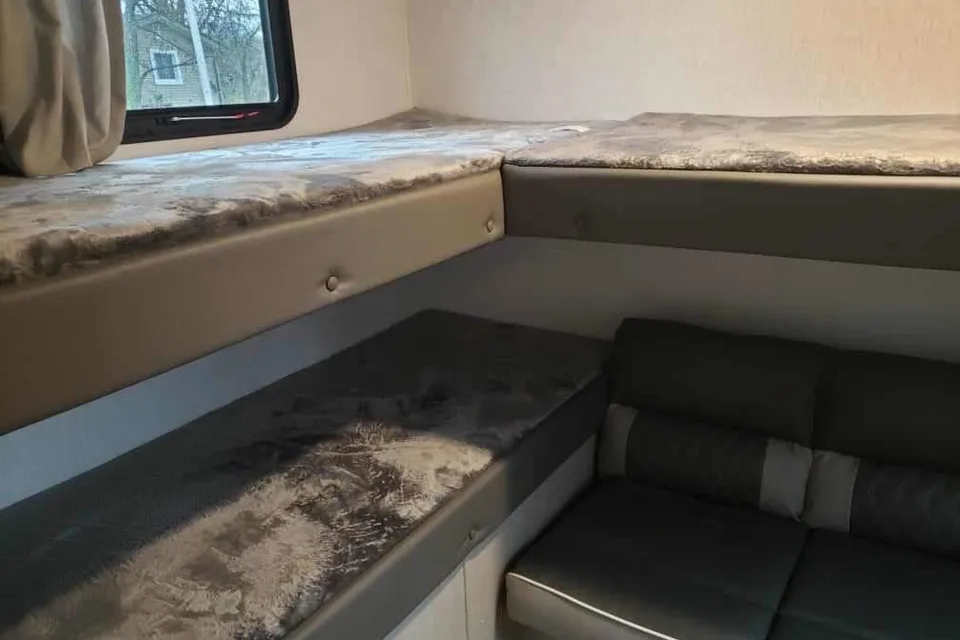 Platinum Forest River Wildwood X-Lite 273QBXLX Travel Trailer