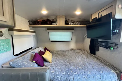Padhuvijay Family Camper