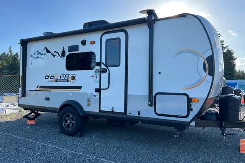Padhuvijay Family Camper