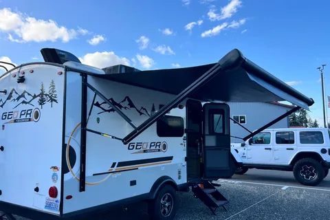Padhuvijay Family Camper