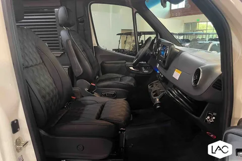 NEW! 2024 Mercedes Benz Luxe Cruiser w/ Bathroom!