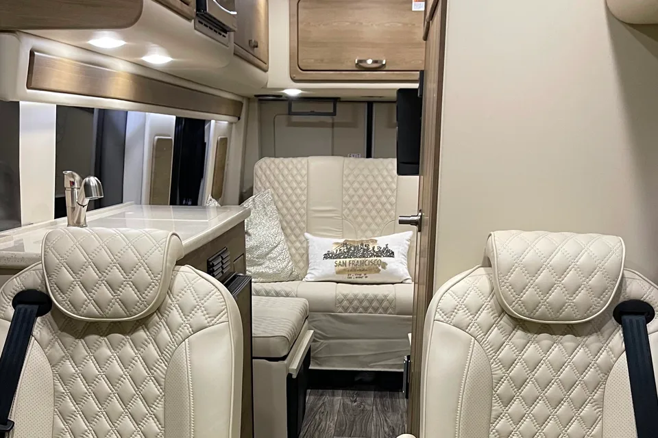 Native Adventures 2022 Luxury Sprinter