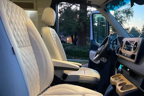 Native Adventures 2022 Luxury Sprinter