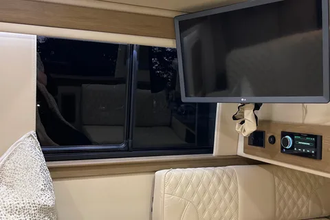 Native Adventures 2022 Luxury Sprinter
