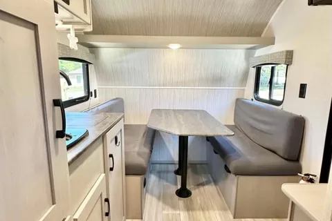 Castaway Coastal Cruiser