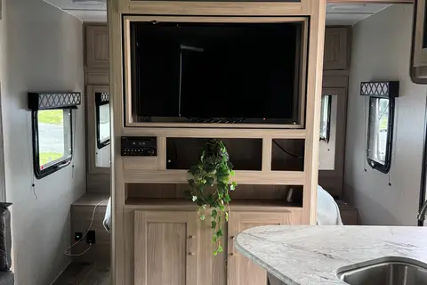 Coachmen Freedom Express 257 BHS - La famille Imbeault