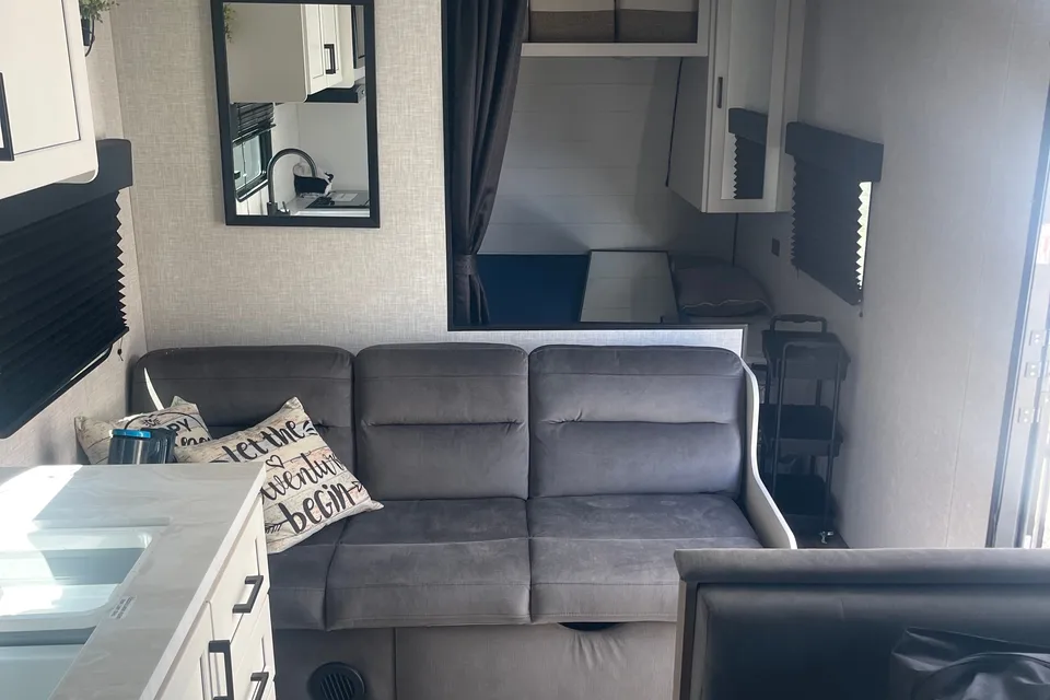 Robert's Jayco 260BHW Travel Trailer