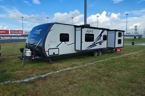 2018 Coachmen Apex Family Getaway Bunkhouse Travel Trailer!