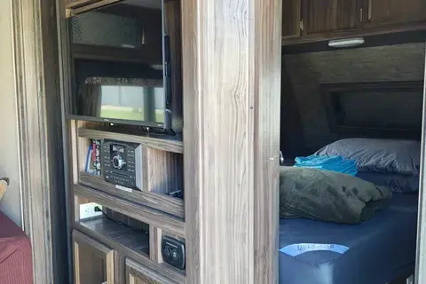 2018 Coachmen Apex Family Getaway Bunkhouse Travel Trailer!