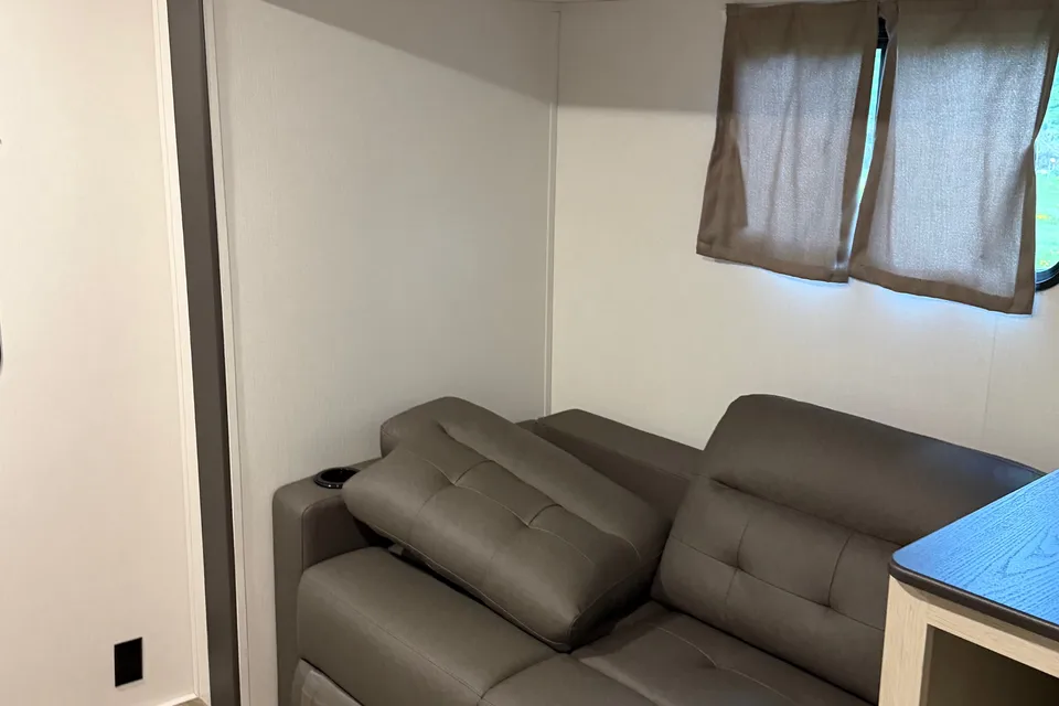 Dyment Grand River comfortline CL330 Travel Trailer