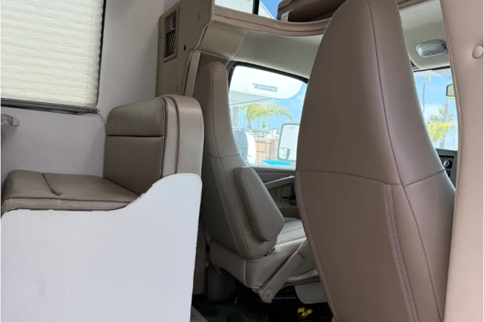 C2 2022 Thor Chateau 22e