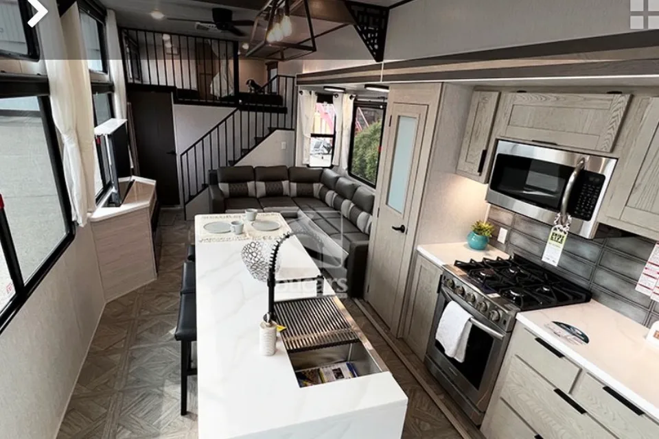 Margaret's RV Cottage