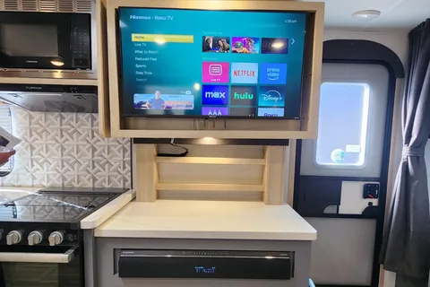 Brand new PrimeTime Tracer(Delivery available)