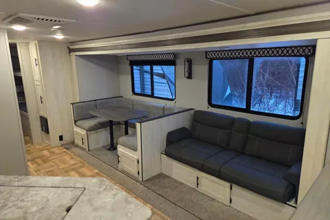 2023 comforline bunkhouse