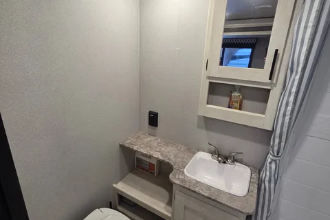 2023 comforline bunkhouse