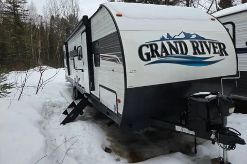 2023 comforline bunkhouse
