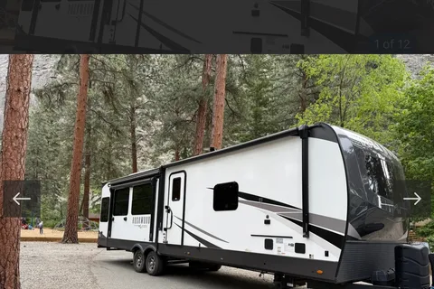 Robert's Forest River Rockwood signature Travel Trailer
