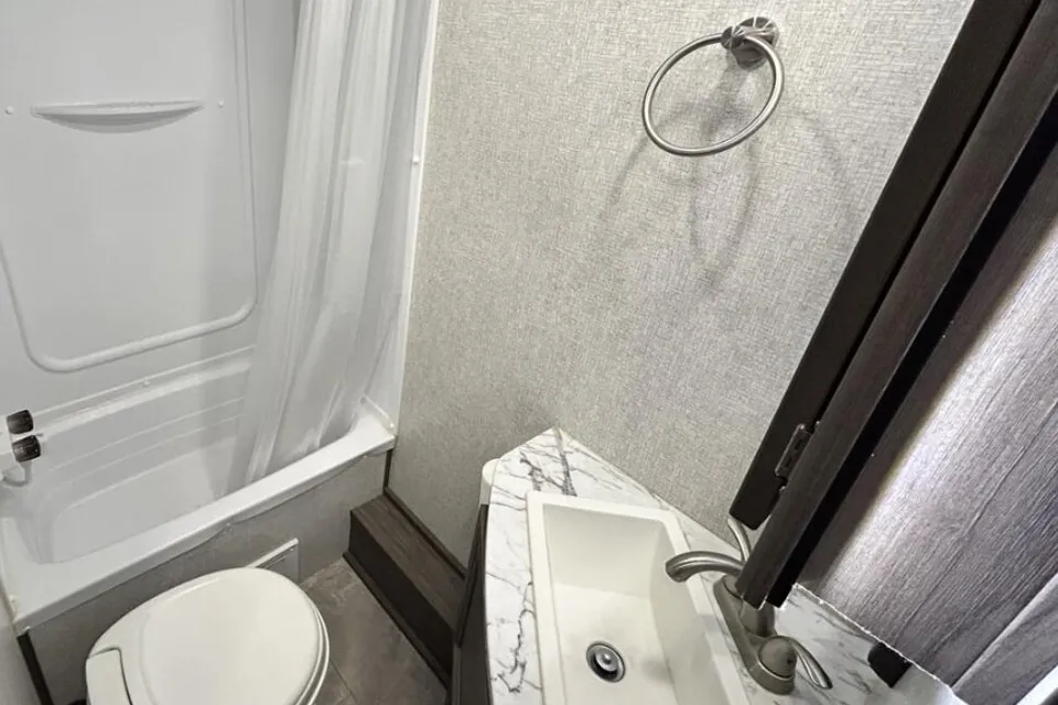 Harmony's Dutchmen Kodiak ultra light Travel Trailer