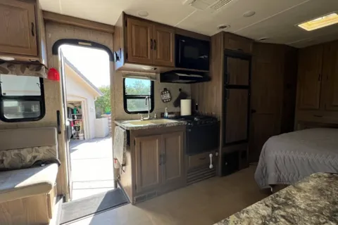 Keith's Coachmen Prism Class C