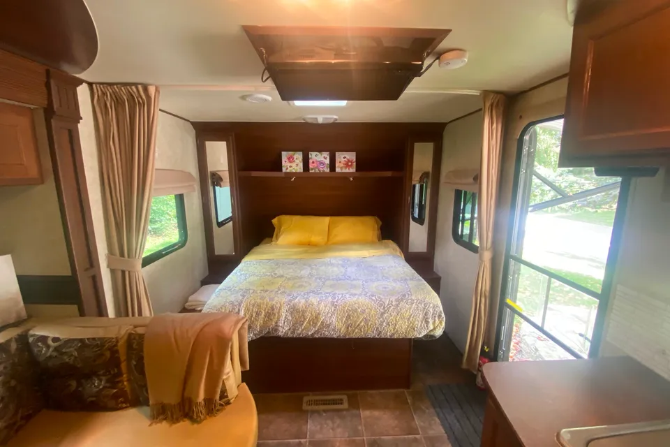 Dwayne's Crossroads Slingshot Travel Trailer