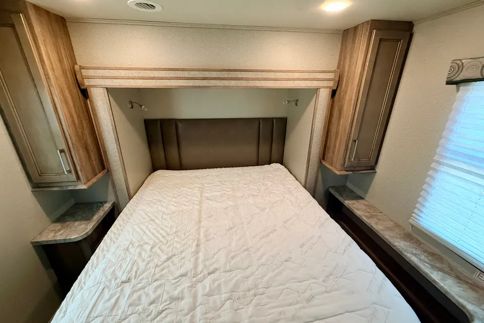 Carly — 2020 Entegra Odyssey 30Z Class C Motorhome