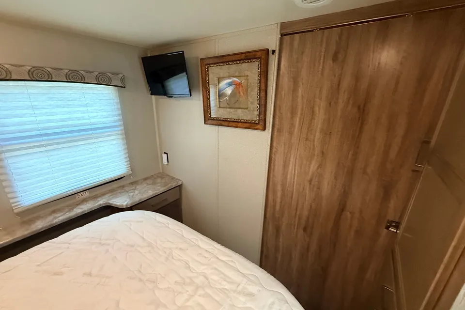 Carly — 2020 Entegra Odyssey 30Z Class C Motorhome