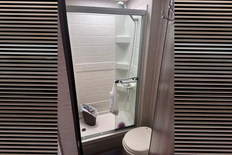 Luxury Greyhawk 30X Class C | Free Starlink WiFi | Fully Equipped