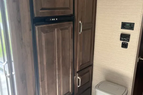 Luxury Greyhawk 30X Class C | Free Starlink WiFi | Fully Equipped