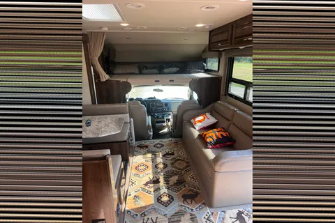 Luxury Greyhawk 30X Class C | Free Starlink WiFi | Fully Equipped