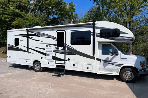 Luxury Greyhawk 30X Class C | Free Starlink WiFi | Fully Equipped