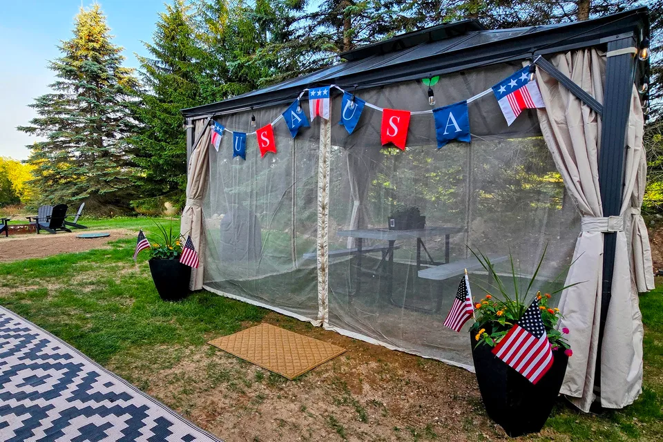Treelined RV Stay Near Boyne — Fire Pit, S'mores, Dogs Welcome