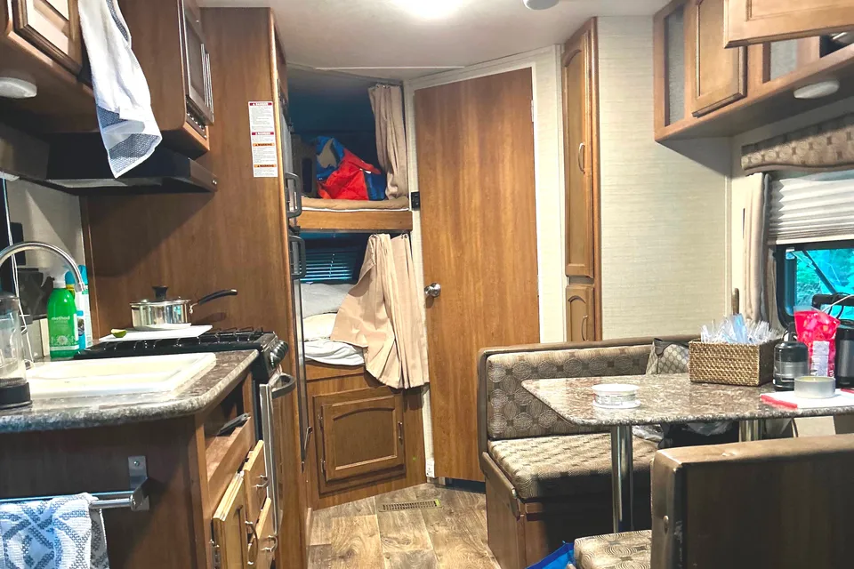 Curt’s Springdale Bunkhouse 22 foot Travel Trailer