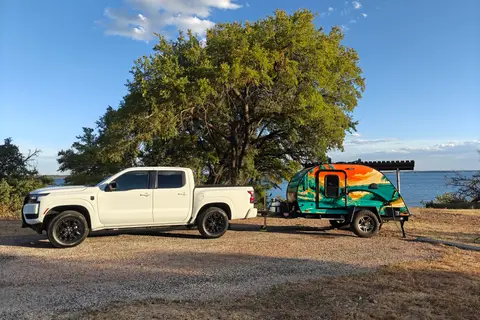 Sunset Teardrop Retreat — A/C, Pet-Friendly, Cozy Galley