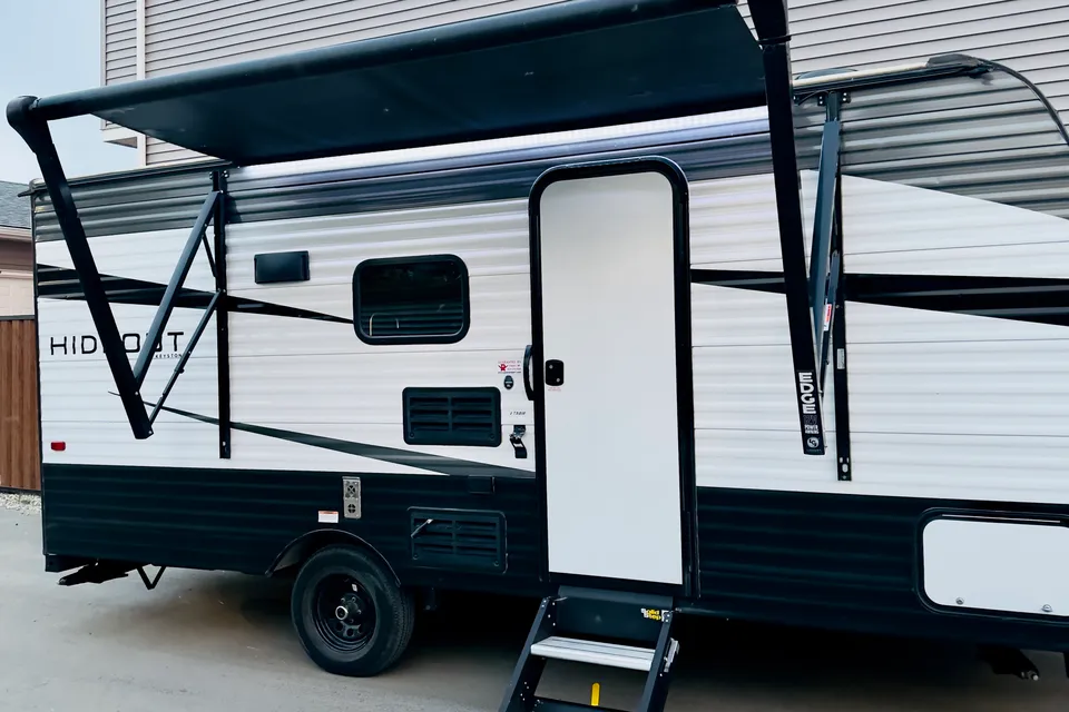 👑 Lainey's Keystone Hideout Travel Trailer 👑