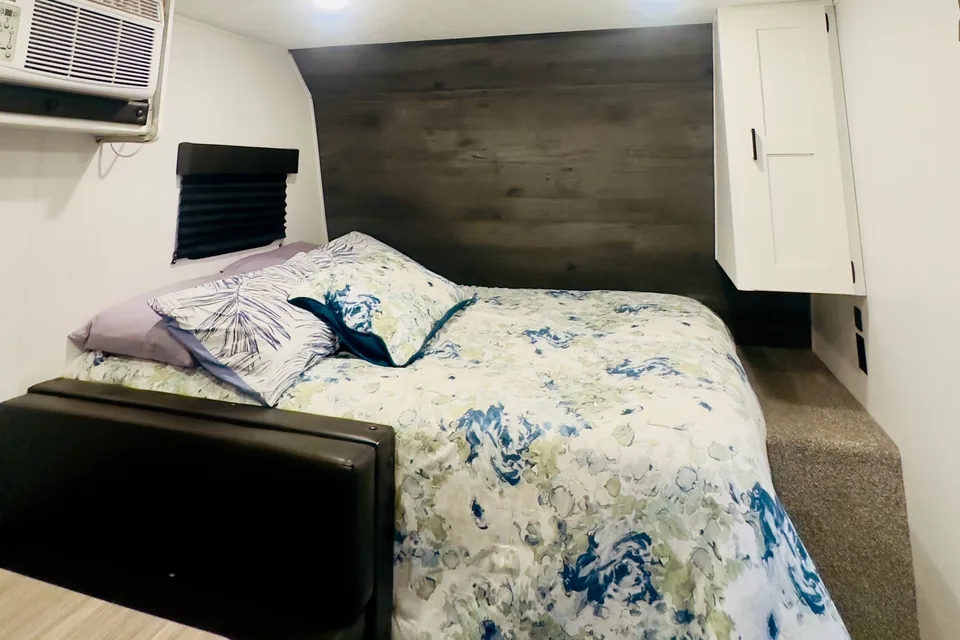 👑 Lainey's Keystone Hideout Travel Trailer 👑