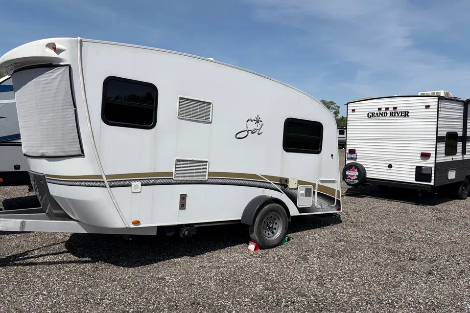 Tyler and Stephs Intech Travel Trailer