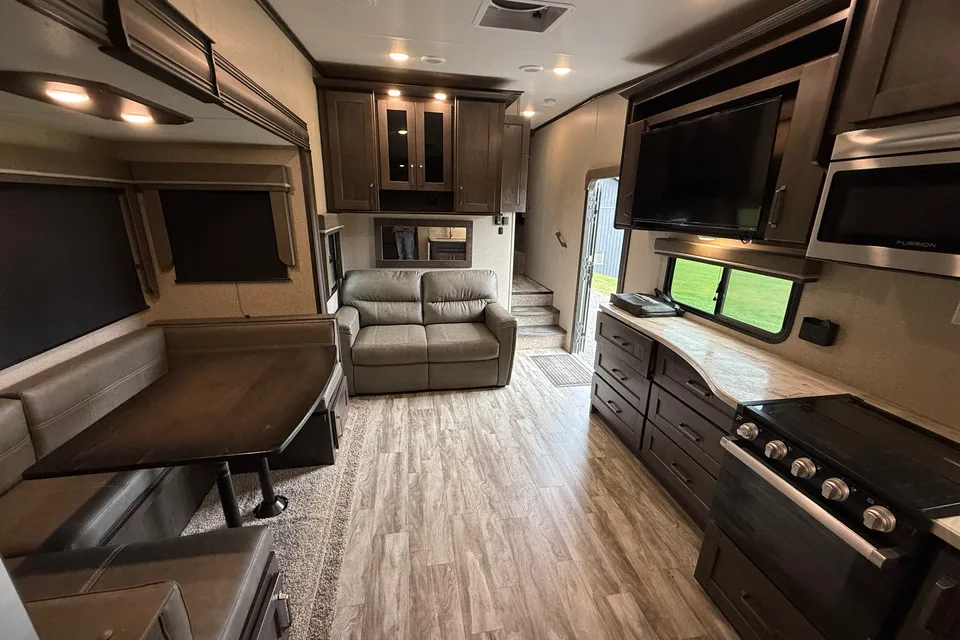 Andrew's Grand Design 278BH Fifth Wheel