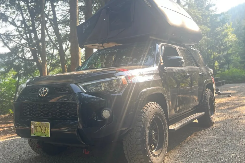 Toyota 4Runner Truck Camper