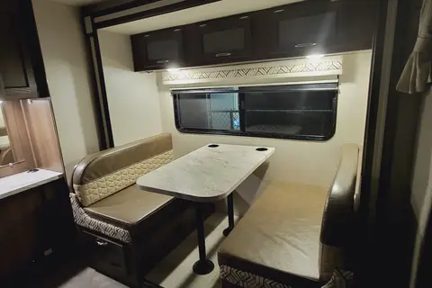The Silver Star Suite - Double-Slide Deluxe Mercedes Benz Prism 2300DS Exclusive Rental
