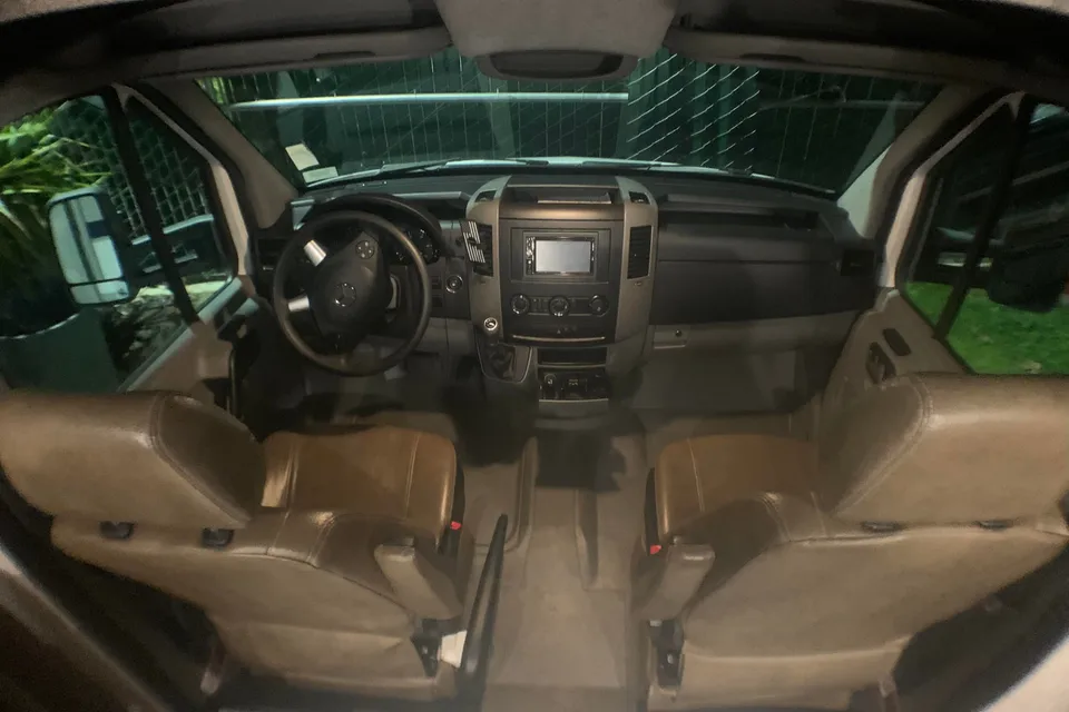 The Silver Star Suite - Double-Slide Deluxe Mercedes Benz Prism 2300DS Exclusive Rental