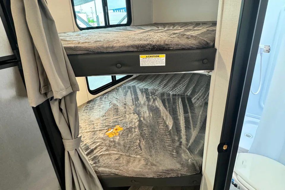 Keystone Springdale 240BHS! Perfect size bunk model !