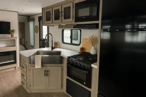 Paradise on wheels, bunkhouse.